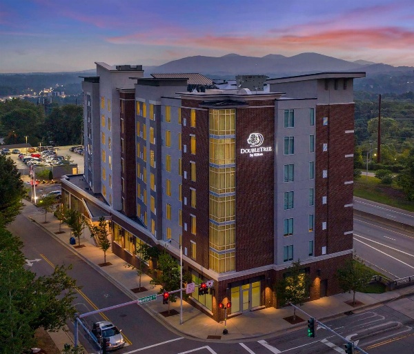 DoubleTree by Hilton Asheville Downtown image 2